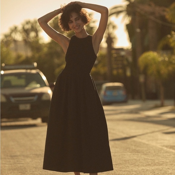 Madewell The Melody Smocked Midi Dress - Picture 6 of 7